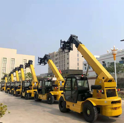 9メートルの望遠鏡のフォークリフトのTelehandler 5ton望遠鏡ブームの扱う人