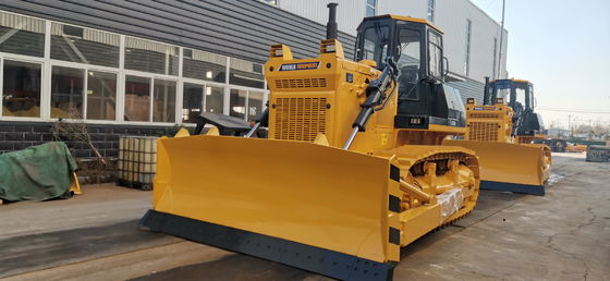 各側 100hp 165HP 220HP 320HP に 38 のトラック シューズが付いている 560mm トラック タイプ トラクター ブルドーザー