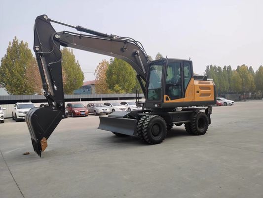 92 KW エンジン 輪付き ミニ掘削機 マックス 掘削半径 8000MM 9.00-20/8 タイヤ