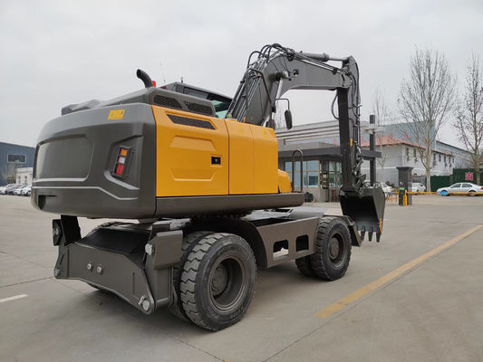 92 KW エンジン 輪付き ミニ掘削機 マックス 掘削半径 8000MM 9.00-20/8 タイヤ