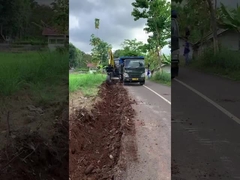 Yanmarエンジンを搭載する黄色い小型クローラー掘削機の油圧密集した掘削機